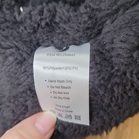 Unknown Brand. Black Velvet Bucket Hat. Beautiful. OSFA. EUC - Picture 5 of 6